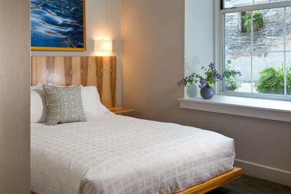 LEDGES HOTEL (Hawley)